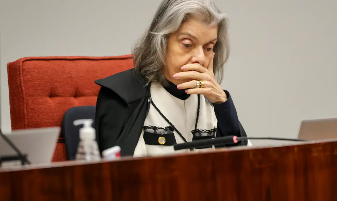 Cármen Lúcia Voto Decisivo